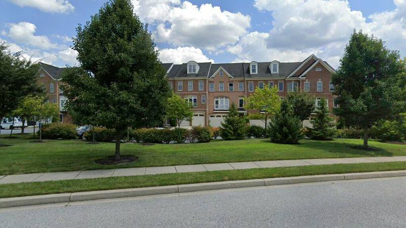 $450K, townhouse at 2207 Gough Street 